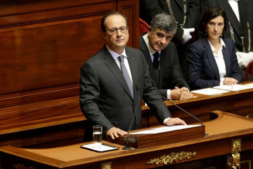Tổng thống Francois Hollande phát biểu tại Quốc hội. (Ảnh:Reuters)