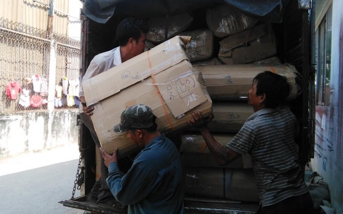 Dịp Tết Bính Thân đang cận kể, đây là thời điểm hàng lậu có điều kiện manh nha.