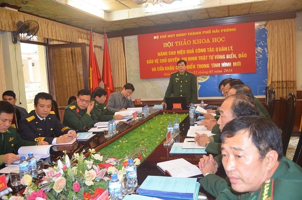 Đại tá Phạm Quang Đáo, Chỉ huy trưởng Bộ Chỉ huy Bộ đội Biên Phòng đang Báo cáo Đề tài .