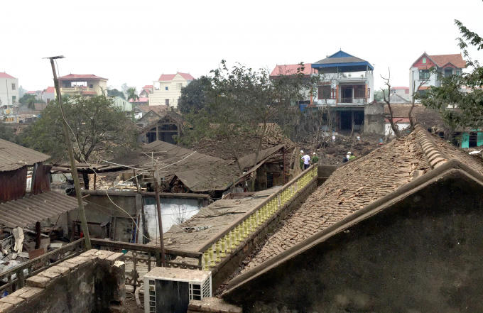 Một góc cách trung tâm vụ nổ khoảng 25m.