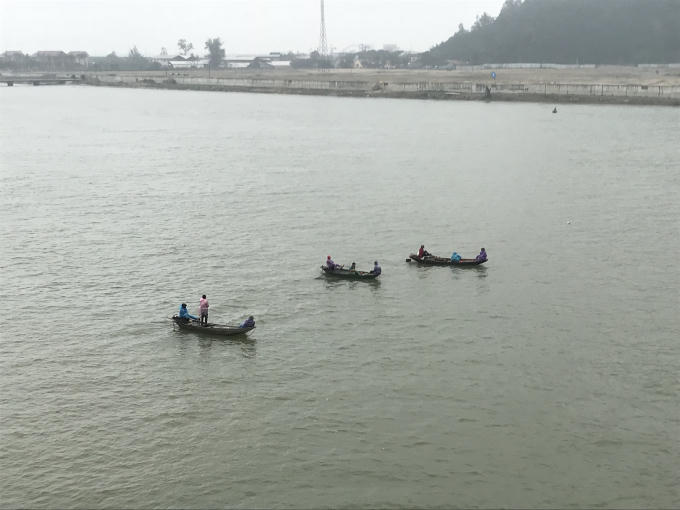 Mặc dù đã sử dụng khá nhiều biện pháp nhưng đến sáng cùng ngày vẫn chưa có tung tích gì của nạn nhân.