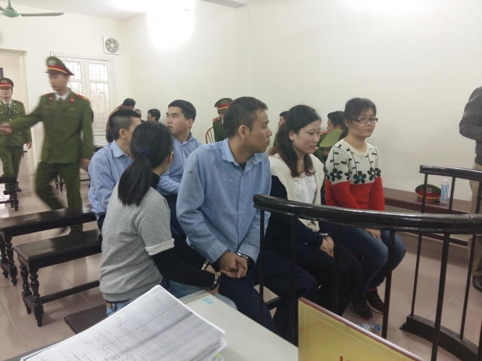 Giao dịch tr&aacute;i ph&eacute;p h&agrave;ng trăm tỷ đồng