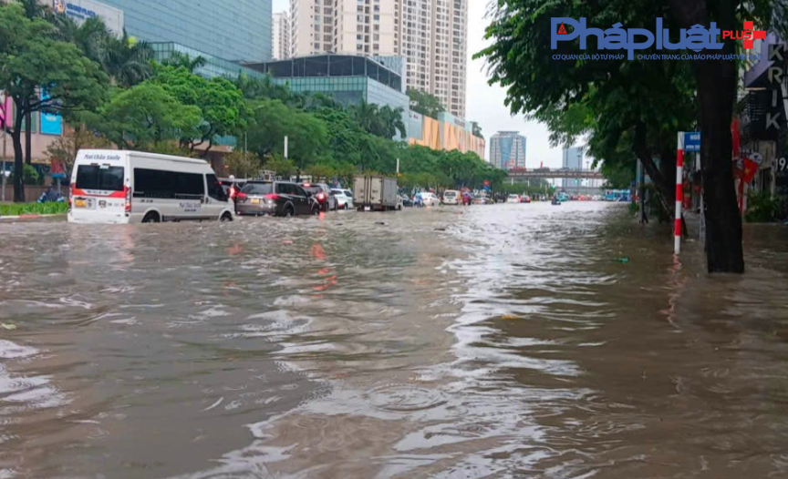 Tình trạng Hà Nội cứ mưa là ngập đã diễn ra từ nhiều năm nay.