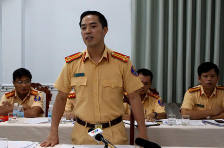 Trung tá Huỳnh Trung Phong, Trưởng PC67, khẳng định người dân được quyền quay phim, ghi hình CSGT đang làm việc. Ảnh: L.THOA