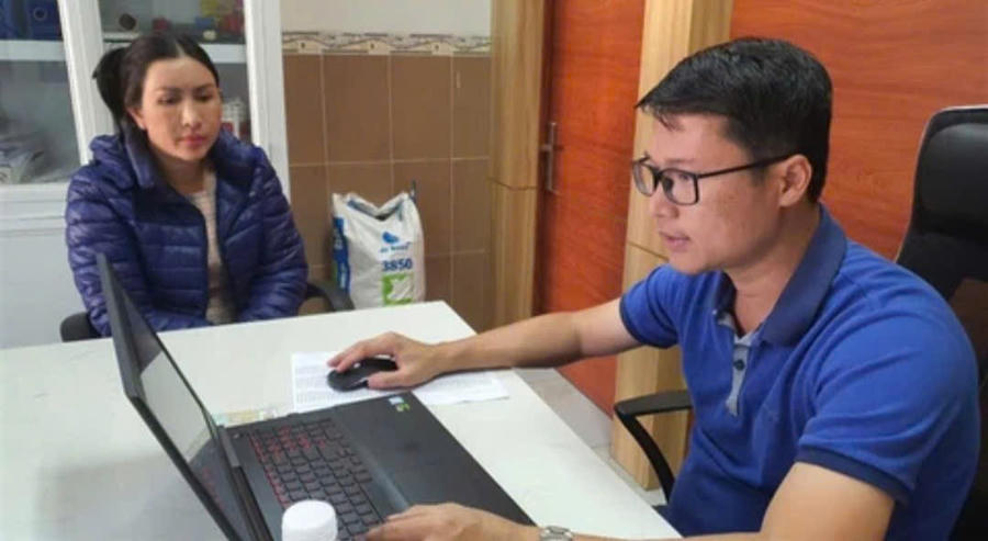 Bà Nguyễn Thị Cẩm My cùng chồng đã bị khởi tố vì sản xuất, buôn bán phân bón giả. Ảnh: Cao Nguyên