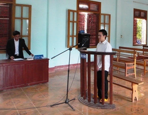 Bị cáo Sung Văn Ta tại tòa (Ảnh: Hà An)