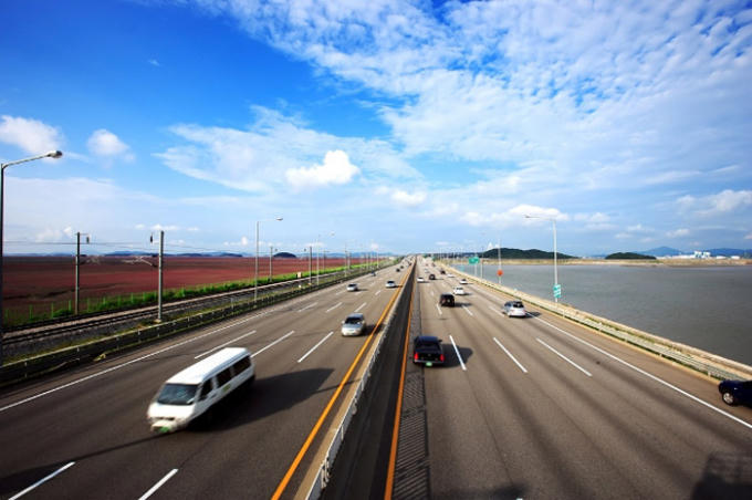 Cao tốc dẫn từ sân bay quốc tế Incheon. Ảnh www.macquarie.com