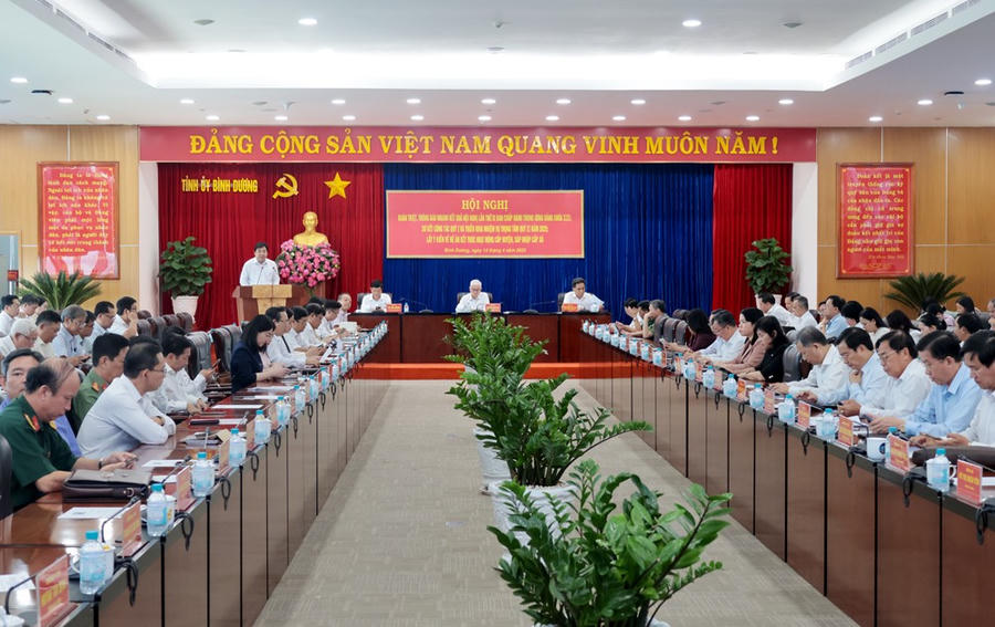Toàn cảnh hội nghị tại Tỉnh ủy Bình Dương.