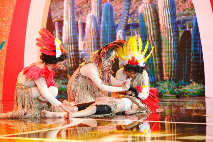 Th&oacute;t tim với &ldquo;Nữ ho&agrave;ng ứng xử&rdquo; 5 tuổi h&oacute;a Angry Bird bay tr&ecirc;n kh&ocirc;ng ph&aacute; th&agrave;nh như phim