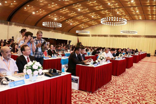 Hội nghị thu hút đông đảo chuyên gia, khách mời trong nước, quốc tế. Ảnh: Bộ Xây dựng