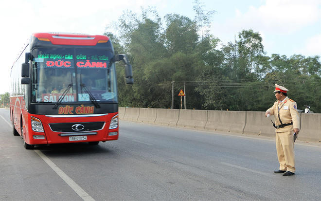 Nhiều phương tiện chạy quá tốc độ.