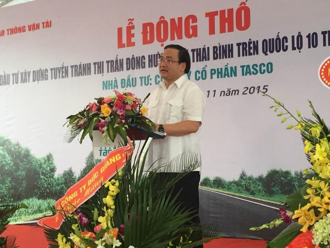 Phó Thủ tướng Hoàng Trung Hải yêu cầu nhà đầu tư và các cơ quan liên quan đảm phải tiến độ, chất lượng công trình.