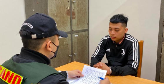 Đối tượng tại công an.