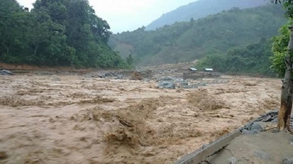Thủ tướng Chính phủ chỉ đạo các ban ngành ứng phó, khắc phục hậu quả mưa lũ ở Lào Cai. Ảnh: Facebook.
