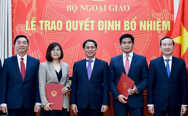 Anh345.