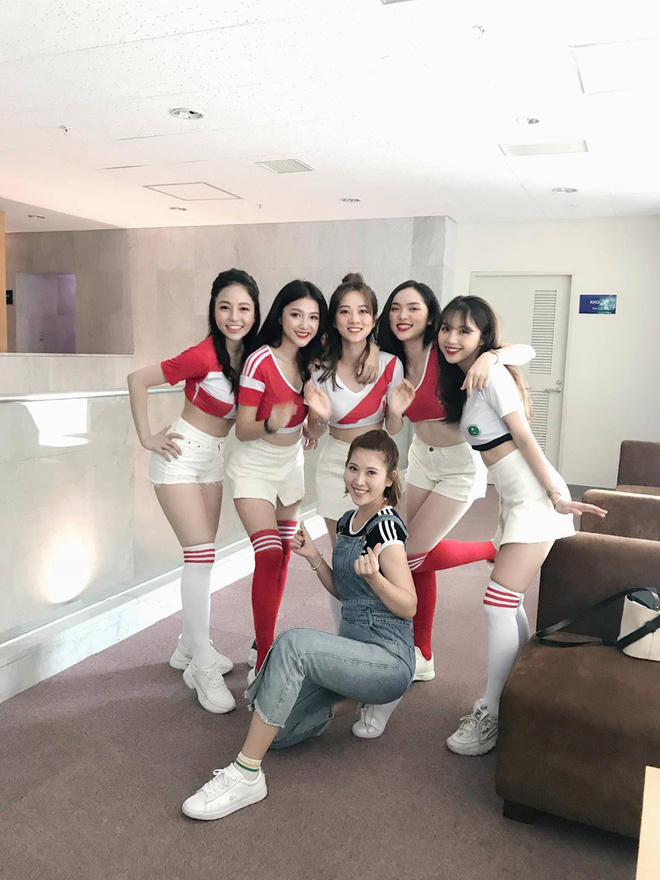 Trước đó, Trâm Anh và nhóm bạn gồm Mai Anh, Linh Thỏ rất thân thiết với nhau.