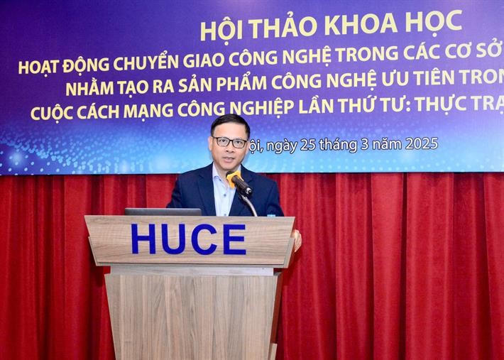 Phó Cục trưởng Nguyễn Sơn Hải báo cáo tại hội thảo.