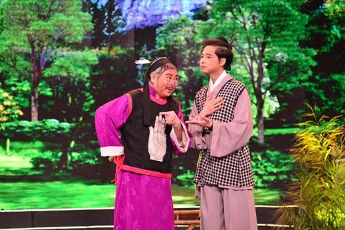 Ông vua nhạc sến Ngọc Sơn khoe giọng hát cải lương cực ngọt sau 15 năm.