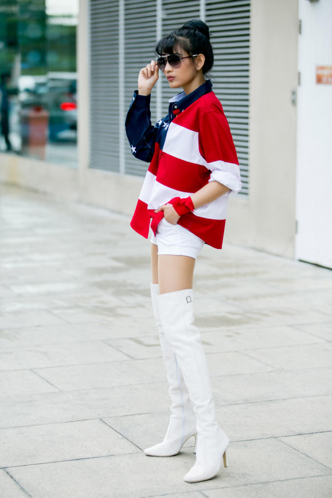 Á hậu Trương Thị May khoe chân dài miên man khi dạo phố