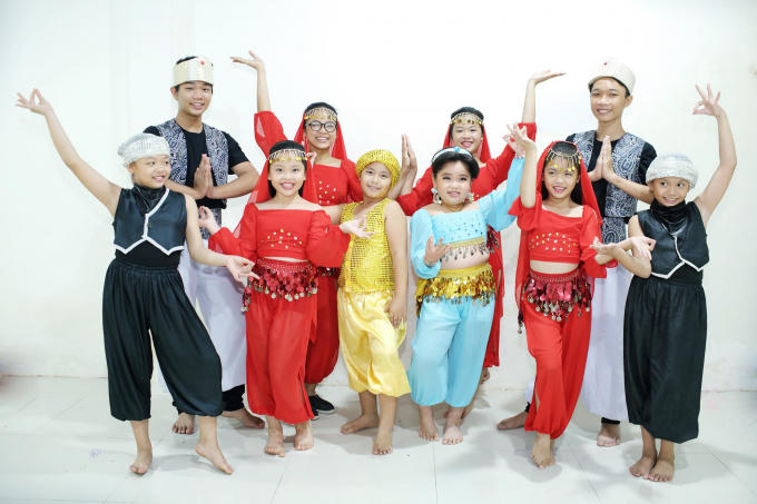 Mẹ dancer nhí 7 tuổi Phương Vy lần đầu tiết lộ về con gái