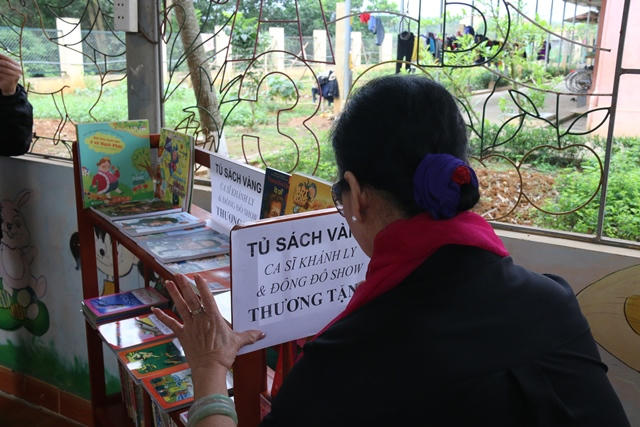 Tổng công ty Đông Bắc ủng hộ tủ sách vàng cho trẻ em tại Trung tâm chữ bệnh giáo dục lao động xã hội số 2, thuộc xã Yên Bài, Bà Vì, Hà Nội và được ca sĩ Khánh Ly trao tặng nhằm đặt nền móng cho việc xây dựng văn hóa đọc và niềm đam mê đọc sách.