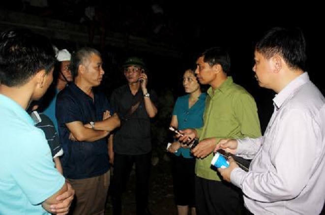Lãnh đạo UBND tỉnh Quảng Ninh và Bí thư huyện Bình Liêu có mặt tại hiện trường chỉ đạo công tác tìm kiếm.