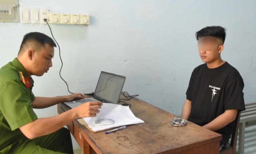 Đối tượng làm việc với cơ quan chức năng