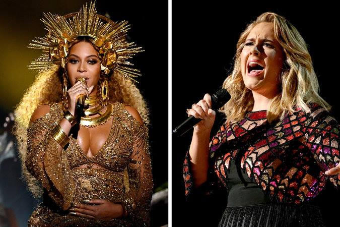 Beyoncé và Adele biểu diễn tại lễ trao giải Grammy. (Ảnh: Reuters)
