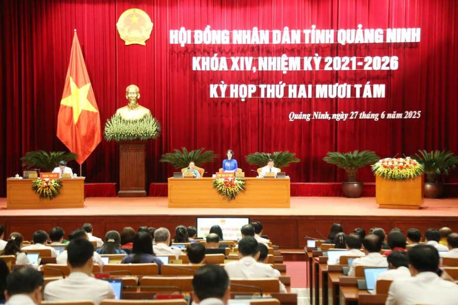 Quang cảnh kỳ họp kỳ họp thứ 28 HĐND tỉnh Quảng Ninh khóa XIV.