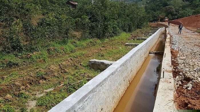 Hệ thống thoát nước thải, nước mưa cho khu đất đã được xây dựng hoàn chỉnh. Ảnh: Thiên Bình.