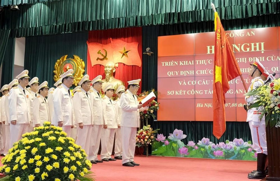 Quyết tâm thoàn thành xuất sắc nhiệm vụ, sứ mệnh vinh quang mà Đảng, Nhà nước và Nhân dân tin tưởng, giao phó