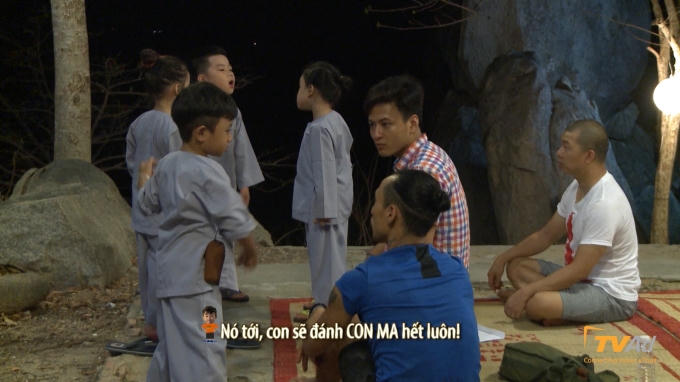 Dặn dò trước khi lên đường làm nhiệm vụ.