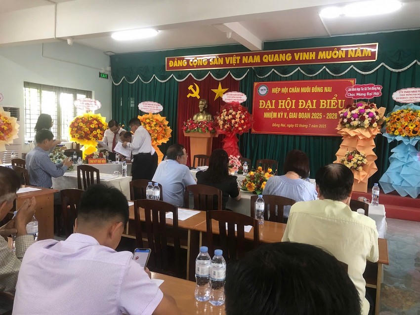 Toàn cảnh buổi đại hội.