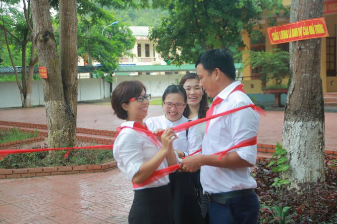 Chúng ta thường vô tình quên đi những người đã bên ta trong lứa tuổi nổi loạn nhất