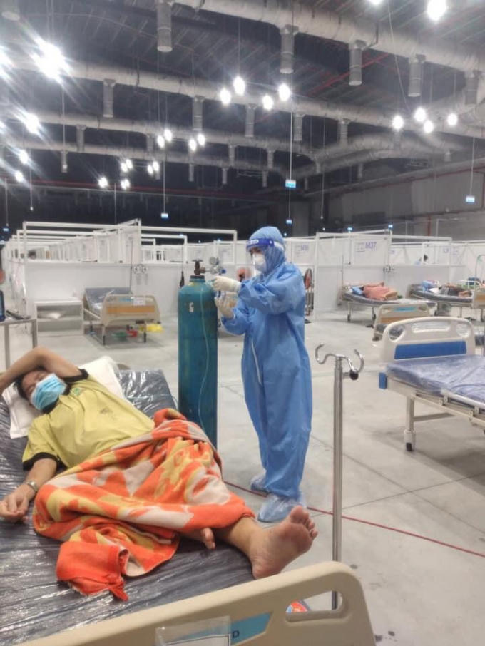 Cứu người bệnh vượt qua ranh giới sinh tử là sứ mệnh mà cô Ngọc Cẩm và đồng đội dốc hết sức lực để làm việc.