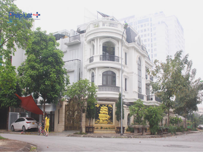 Sequence 02.00_00_51_17.Still008