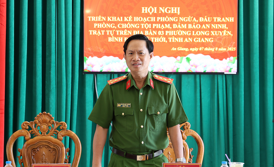 Đồng chí Đại tá Nguyễn Nhật Trường, Phó Giám đốc Công an tỉnh phát biểu chỉ đạo