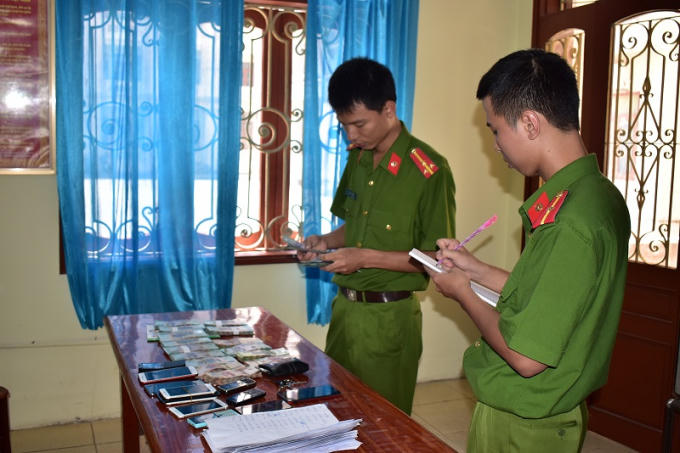 Vụ việc đang được cơ quan chức năng điều tra làm rõ.