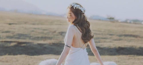 Elly Trần khoe vẻ đẹp nữ thần sau khi sinh con lần 2