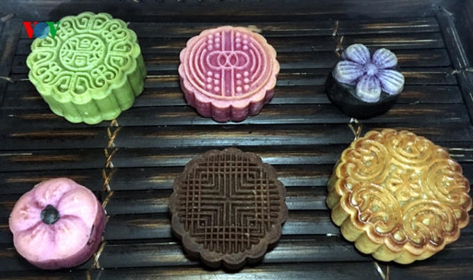 Lượng khách hàng tìm đến với bánh hand-made ngày càng nhiều bởi tìm thấy hương vị bánh yêu thích, với những mẫu mã độc lạ và giá hợp lý.