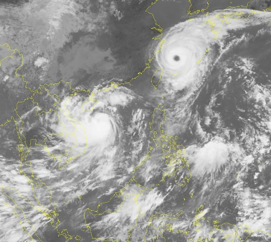 Ảnh chụp vệ tinh cơ bão số 10 lúc 11h 36 phút ngày 14/9.
