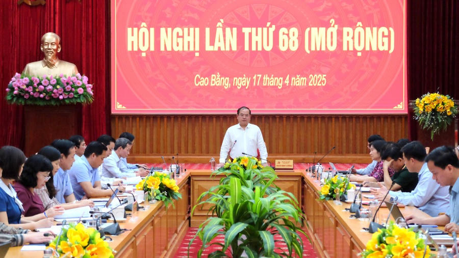 Bí thư Tỉnh ủy Quản Minh Cường phát biểu tại hội nghị (Ảnh: Báo cao Bằng).