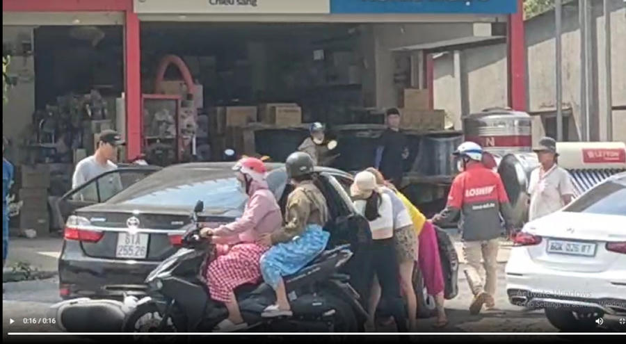 z4215772871690_c853063f3f30f8e468f0c03f5ed60045