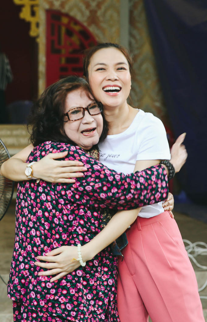 Mỹ Tâm tự đệm đàn, hát nhạc phim dành tặng nghệ sĩ lớn tuổi