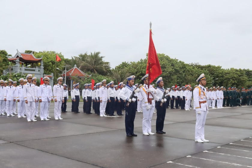 Lễ mít tinh kỷ niệm 50 năm giải phóng quần đảo Trường Sa