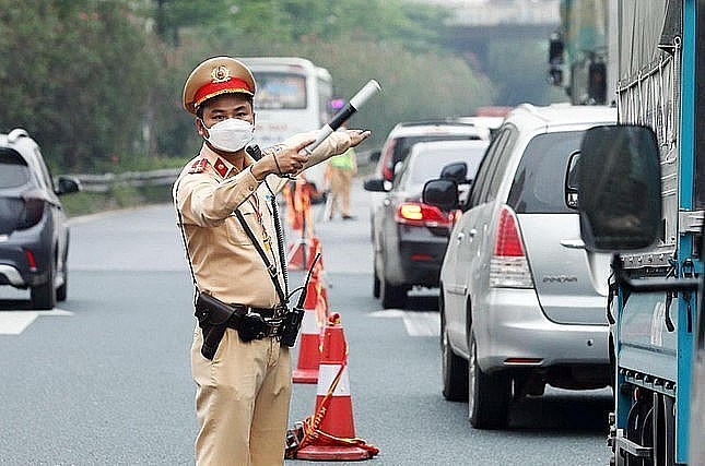 Lực lượng CSGT được huy động túc trực 24/24 đảm bảo an toàn giao thông trong dịp nghỉ Tết Nguyên đán. Hình ảnh mang tính chất minh hoạ.