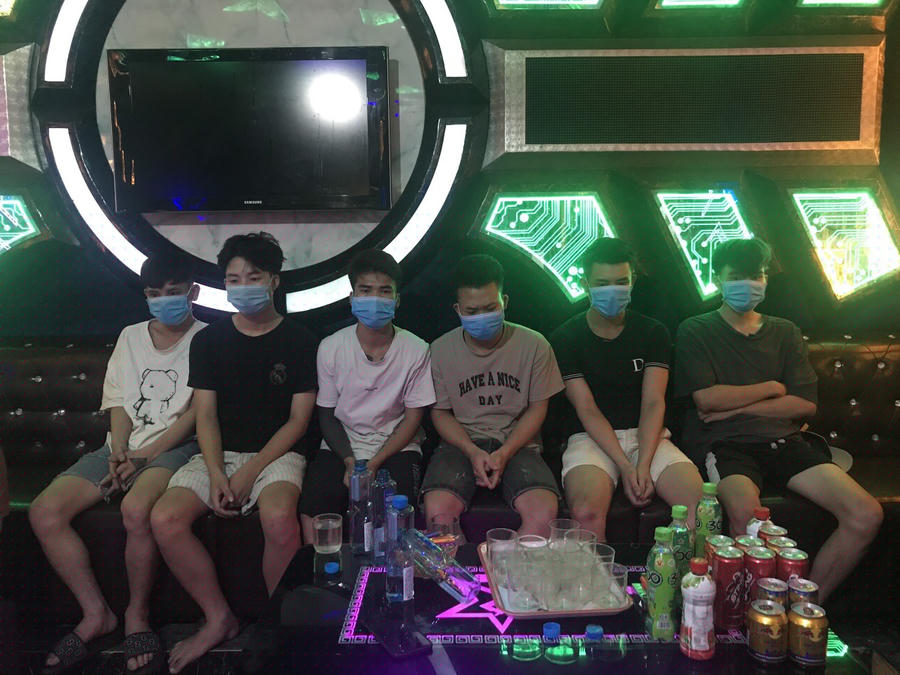 Nhóm đối tượng tụ tập sử dụng trái phép chất ma túy trong quán Karaoke
