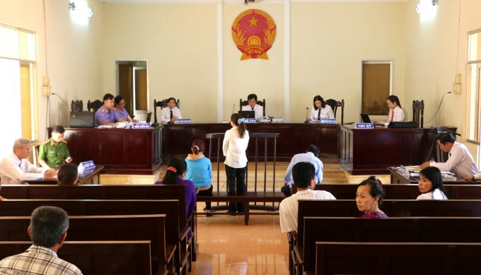 Ảnh quang cảnh phiên tòa.