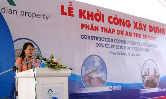 Ngày 29/5/2010, bà Vũ Thị Ngọc – Phó Chủ tịch HĐQT Meridian Property phát biểu tại lễ khởi công dự án The Summit. Ảnh dddn.com.vn