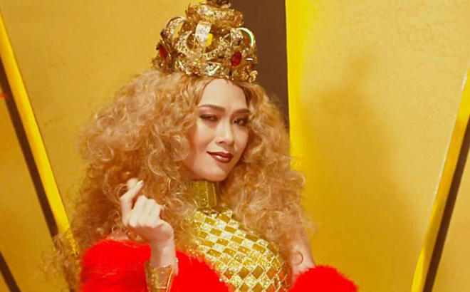 Mỹ Tâm trong MV "Em thì không".